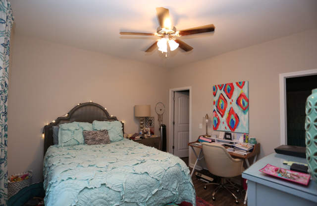 219 Herschel Dr Apt A photos photos