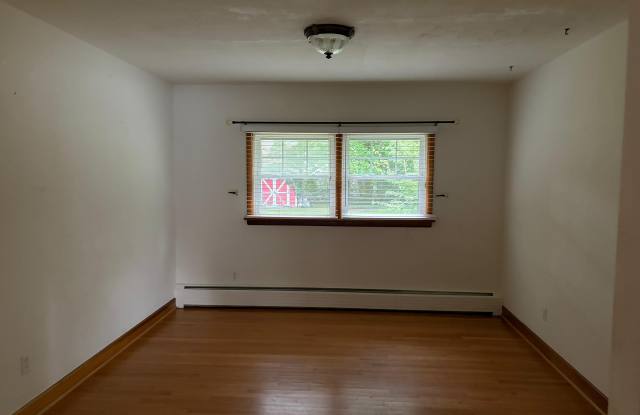 4325 2 Woods Road Gallery 3