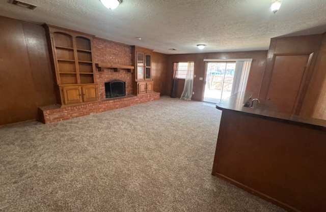 3 bed 2 bath in a great neighborhood in Norman, Refreshed and ready for move in! Gallery 4