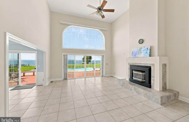 309 BLUE BAY Road Gallery 2