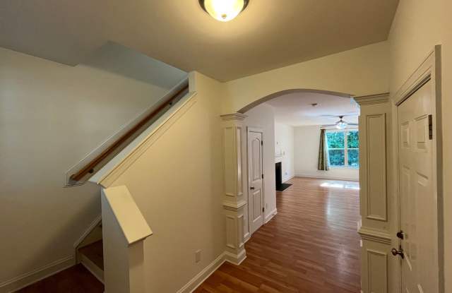 Fantastic 4BD, 3.5BA Raleigh Home with Bonus Family Room Near Downtown Raleigh Gallery 3