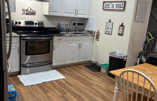 502 Evans St photos photos
