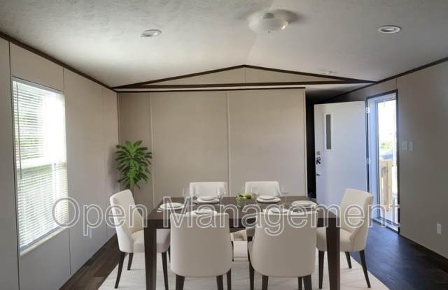 3318 Cultus St. photos photos