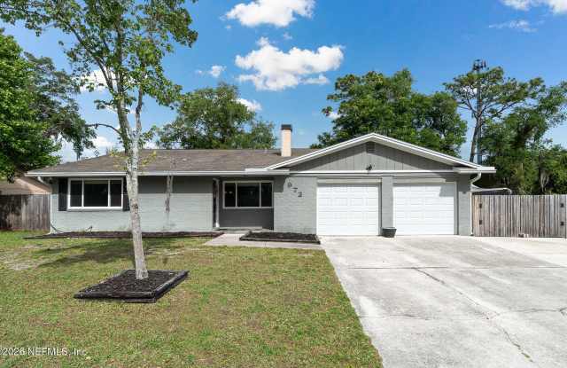 972 DOSTIE Circle photos photos