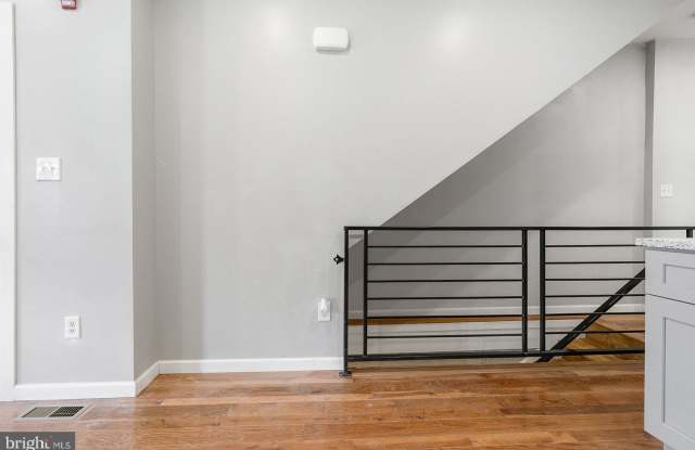 733 N 44TH STREET Gallery 4
