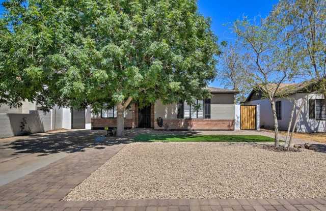 4 Bed, 3 Bath, stunning home, located in the Historic District Furnished or Unfurnished! photos photos