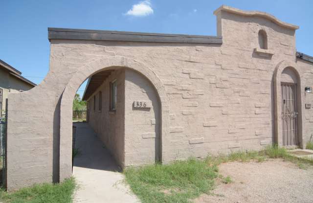 3 Bedroom 1 Bath Duplex! Great South Tucson Location! photos photos