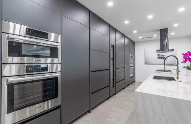 1331 97th St photos photos