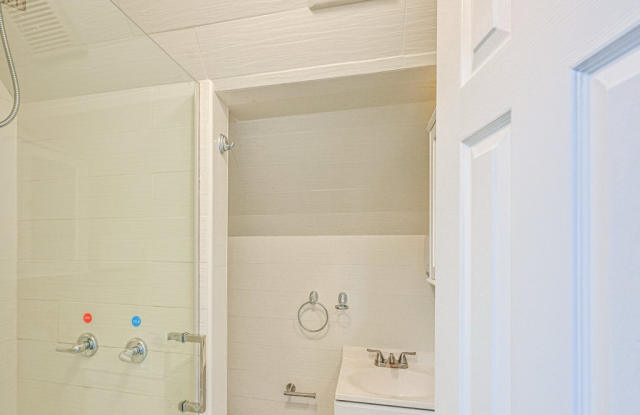 100 Jedwood Pl photos photos