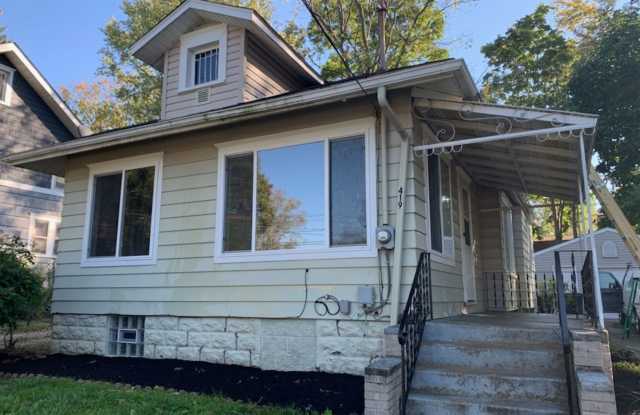 2 Bedroom 1 Bathroom Single Family on Double Lot photos photos