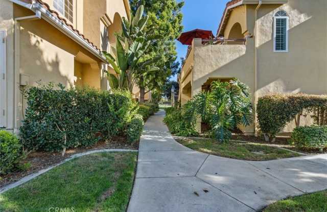 78 Costero Aisle Gallery 3