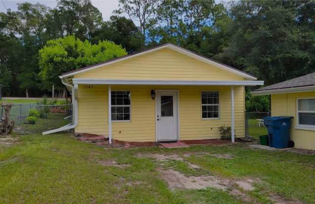 1283 CECIL AVE photos photos