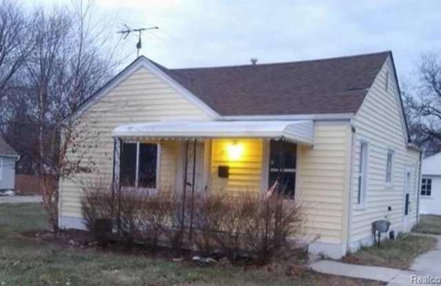 20940 WELLINGTON Avenue photos photos