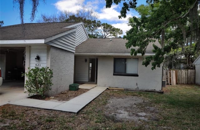 521 E WARREN AVENUE - 521 Warren Avenue, Longwood, FL 32750