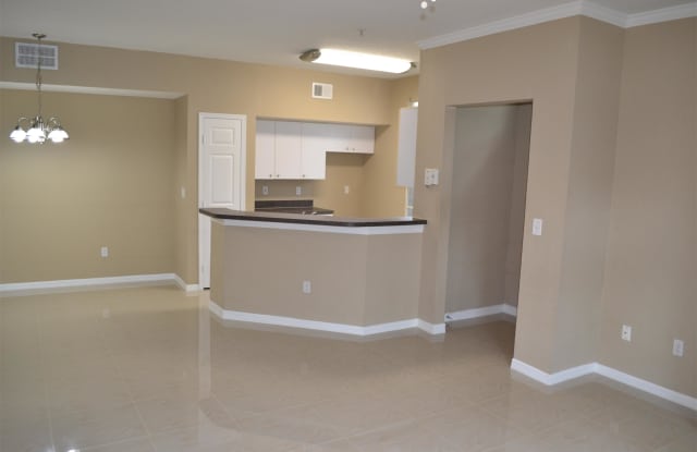 6368 Raleigh Street - Apto 1803 Gallery 4