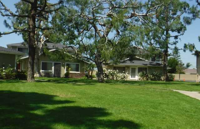 2 Bedroom 1 Bath Attached Townhome - 7764 Arbor Circle, Huntington Beach, CA 92647
