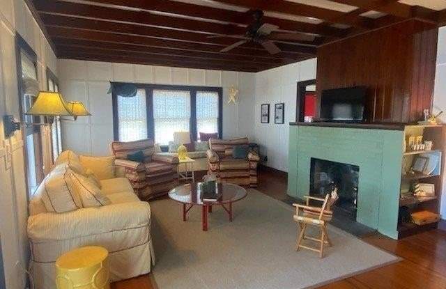 102 Marine Walk Gallery 2
