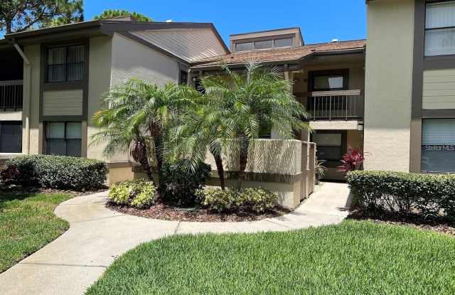 333 WOODLAKE WYNDE photos photos
