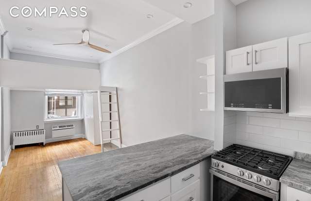 521 East 81st Street - 521 East 81st Street, New York City, NY 10028