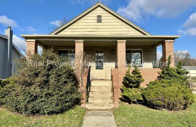 No Deposit Required! Updated, Spacious 3-Bedroom Ranch - 8323 Chapp Avenue, Warren, MI 48089