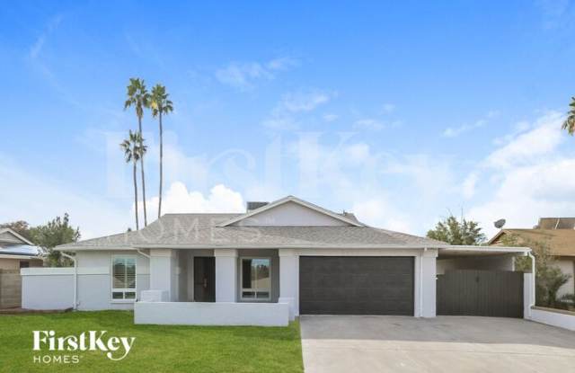 4451 West Sweetwater Avenue photos photos