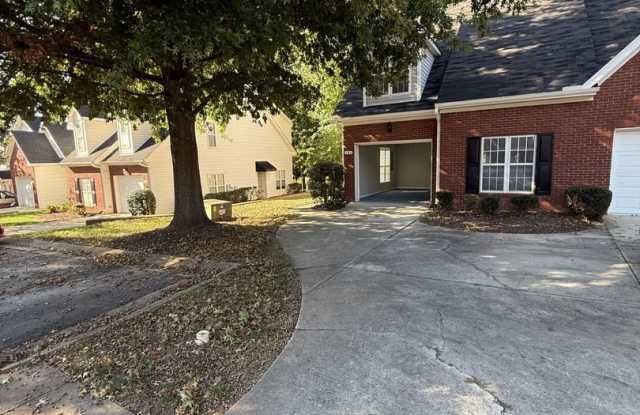 3 Bd 2.5 Ba end unit townhouse Gallery 1