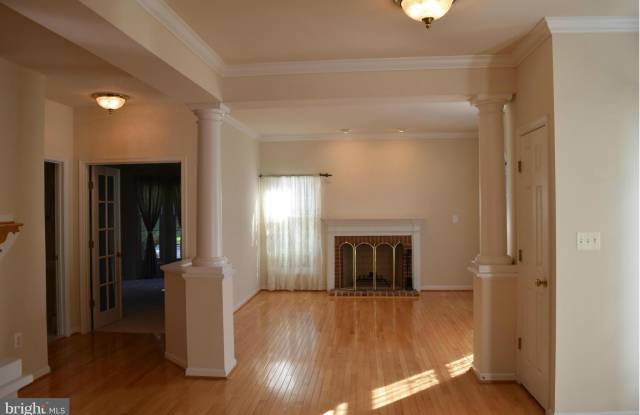 3408 REBECCA JANE WAY Gallery 3