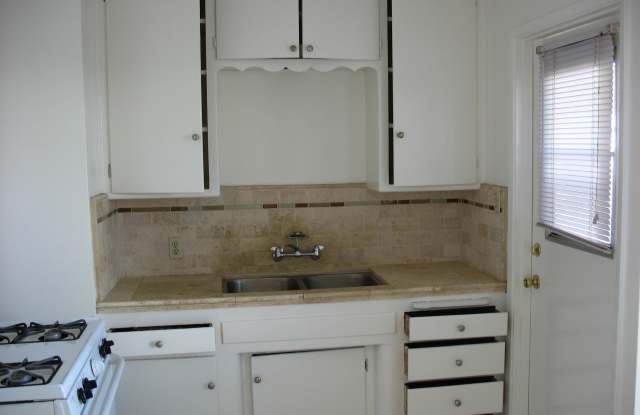 6017 Temple City Boulevard Gallery 3