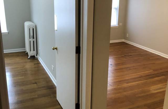 5736 North Winthrop Avenue - 5736 North Winthrop Avenue, Chicago, IL 60660
