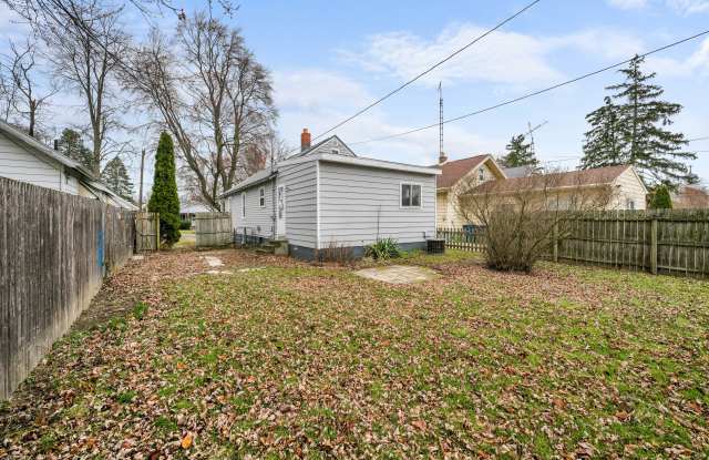 2547 Oak Grove Pl Gallery 3