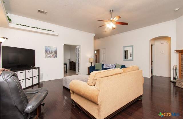 4310 Neta Drive Gallery 4