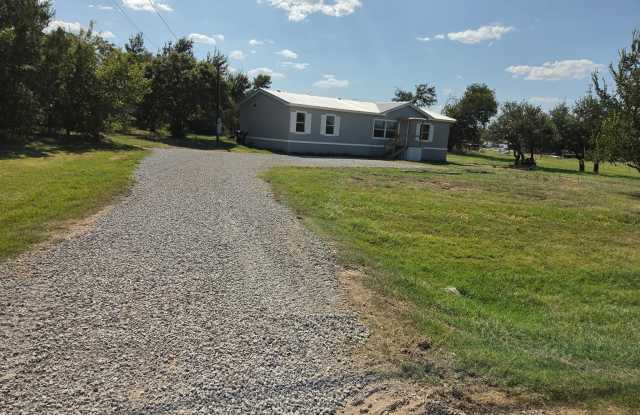 143 Summit Ridge Lane Gallery 2