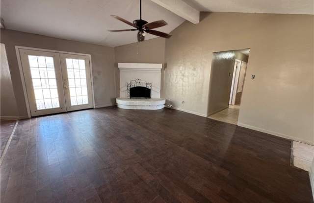 5929 Parkview Drive Gallery 3