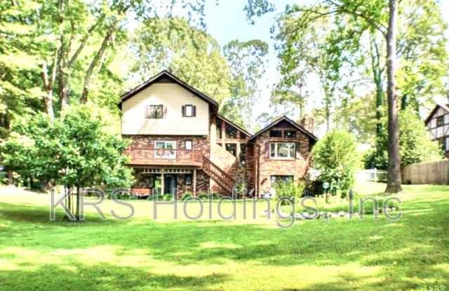 371 Lake Forest Dr photos photos
