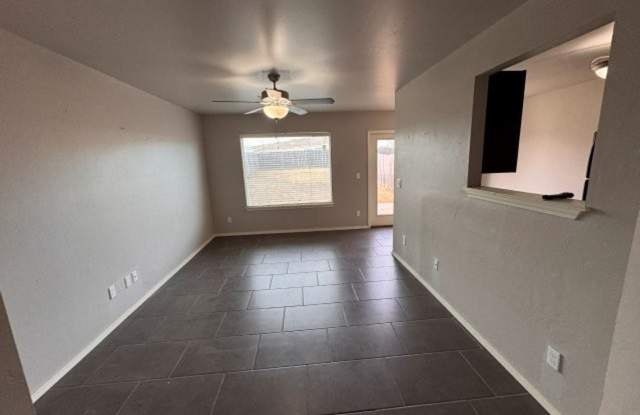 3 bedroom 2 story duplex in Deer Creek schools! Gallery 3