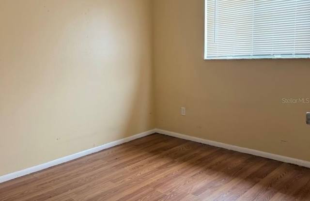 8027 PINEHURST Drive Gallery 4