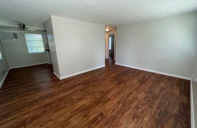 2/1 - Available Now! - 5413 Mac Arthur Avenue, Elfers, FL 34652