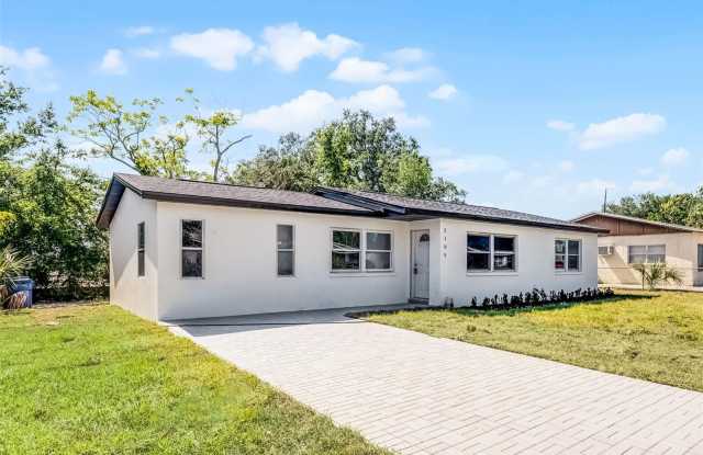 2105 9TH STREET NE - 2105 9th Street Northeast, Winter Haven, FL 33881