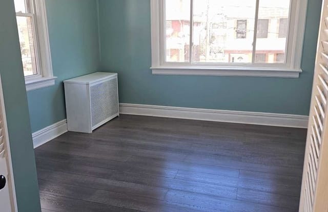 242 Washington Place - 242 Washington Place, Cliffside Park, NJ 07010