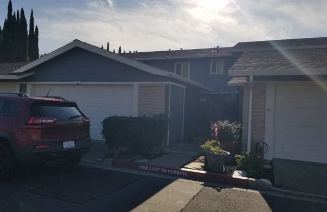237 Sunflower Court - 237 Sunflower Court, Fairfield, CA 94533