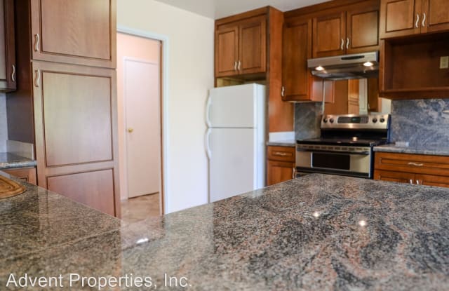 250 Montecito Ave Unit 201 - 250 Montecito Ave, Oakland, CA 94610