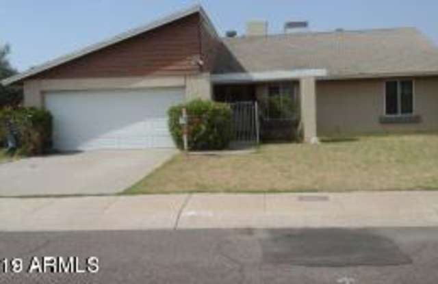 2630 E CACTUS Road - 2630 East Cactus Road, Phoenix, AZ 85032