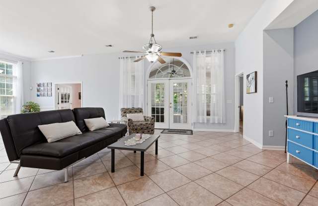 2834 Farmer Brown Ct. Gallery 4