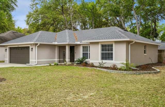 165 QUAIL OAKS Circle Gallery 4