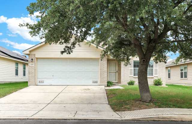 Modern Single-Story Retreat in Desirable Northside Locale - 11027 Geneva Ford, Bexar County, TX 78254