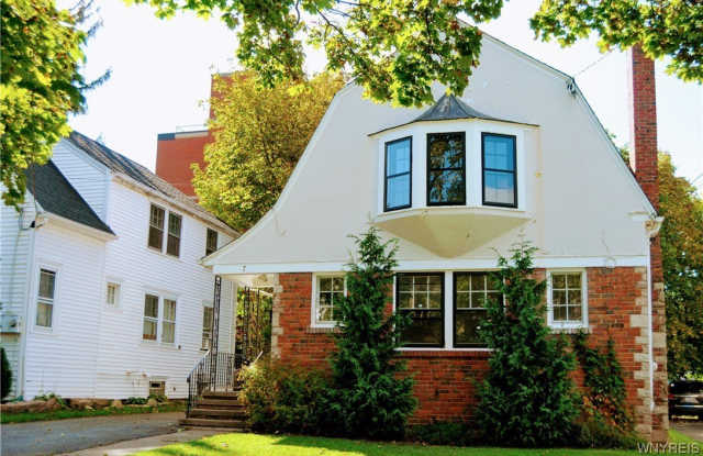 7 Beverly - Upper Avenue - 7 Beverly Avenue, Lockport, NY 14094