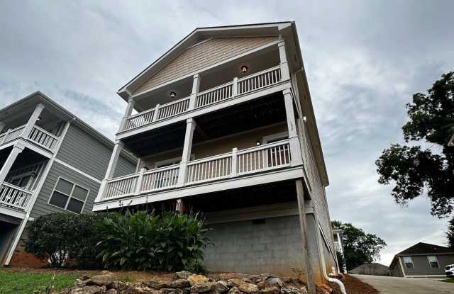 PRE-LEASING FOR AUGUST 5TH 2027! Gallery 1