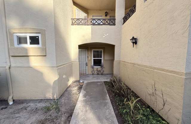 Eastlake Shores Downstairs Condo feat. Two Bedrooms and Two Bathrooms photos photos