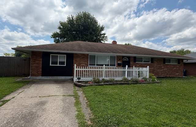 Updated 3 bedroom/2 Full Bath Huber Heights Ranch photos photos