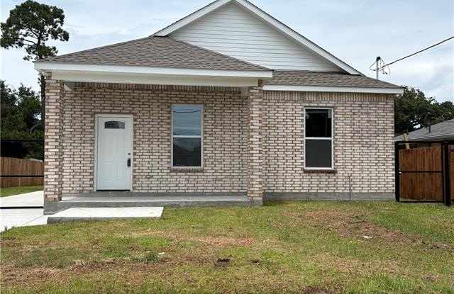 2220 RIVERBEND Drive photos photos 2220 RIVERBEND Drive photos photos